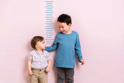 Các yếu tố ảnh hưởng đến sự phát triển chiều cao của trẻ em 